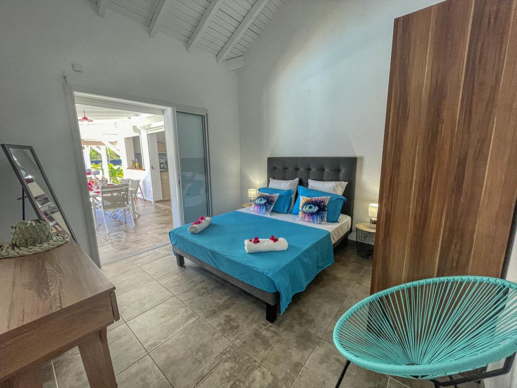 Location villa Guadeloupe Saint François - 3 suites avec salle de douche pour 6 personnes - piscine (17)